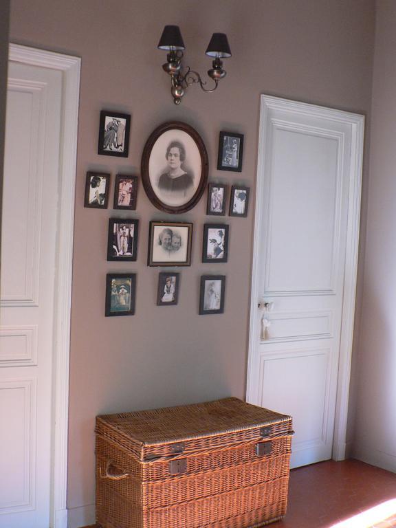 סלון-דה-פרובנס Chambres D'Hotes Maison Auguste חדר תמונה