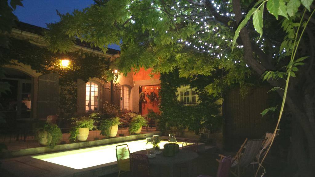 סלון-דה-פרובנס Chambres D'Hotes Maison Auguste מראה חיצוני תמונה