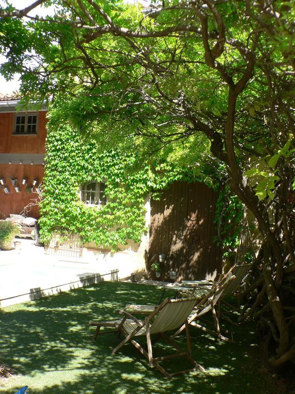 סלון-דה-פרובנס Chambres D'Hotes Maison Auguste מראה חיצוני תמונה