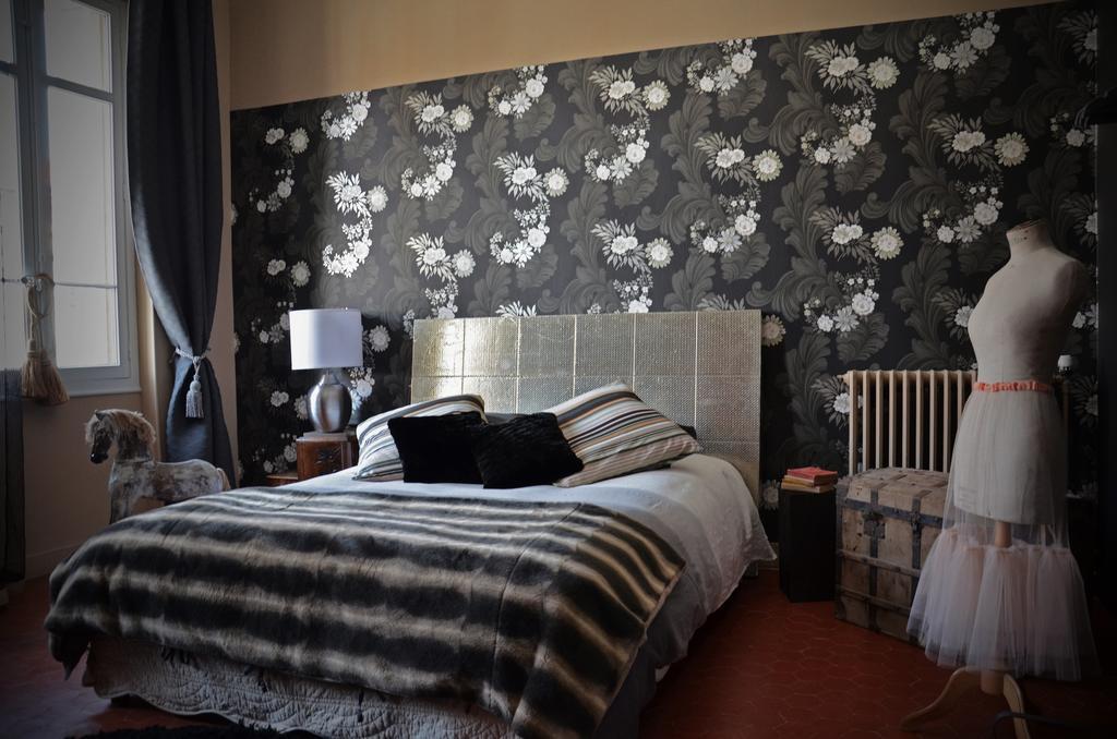 סלון-דה-פרובנס Chambres D'Hotes Maison Auguste חדר תמונה